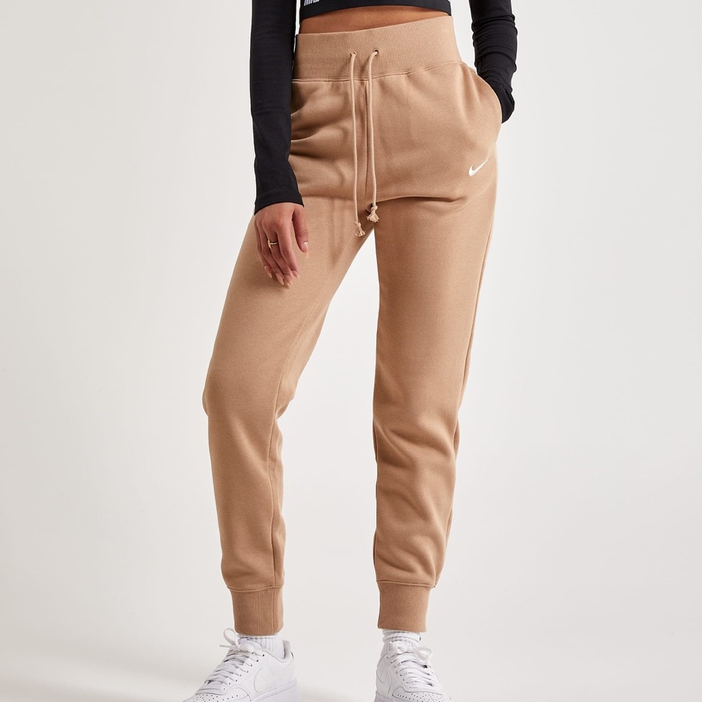 Nike Women’s Phoenix Fleece High Rise M